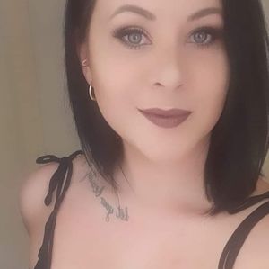 Meet your Posher, Becka